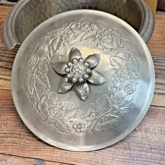 VINTAGE Everlast Forged Aluminum W/LID Floral ROSE Round Serving Casserole Dish - Picture 3 of 6